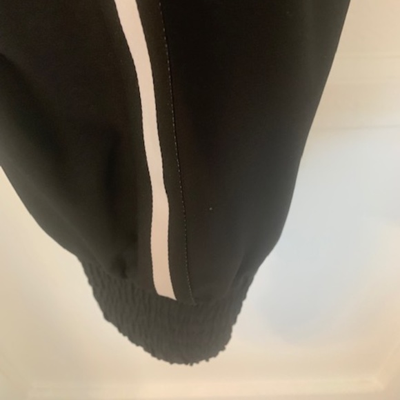 AQUA by Bloomingdale's Two-Pocket Elastic Waist Joggers - Small - Picture 6 of 10